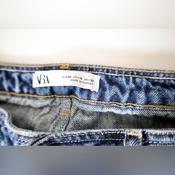 Rare Zara Denim Collection Distressed Denim Jeans with Asymmetric Seams Size 10 - Picture 8 of 9